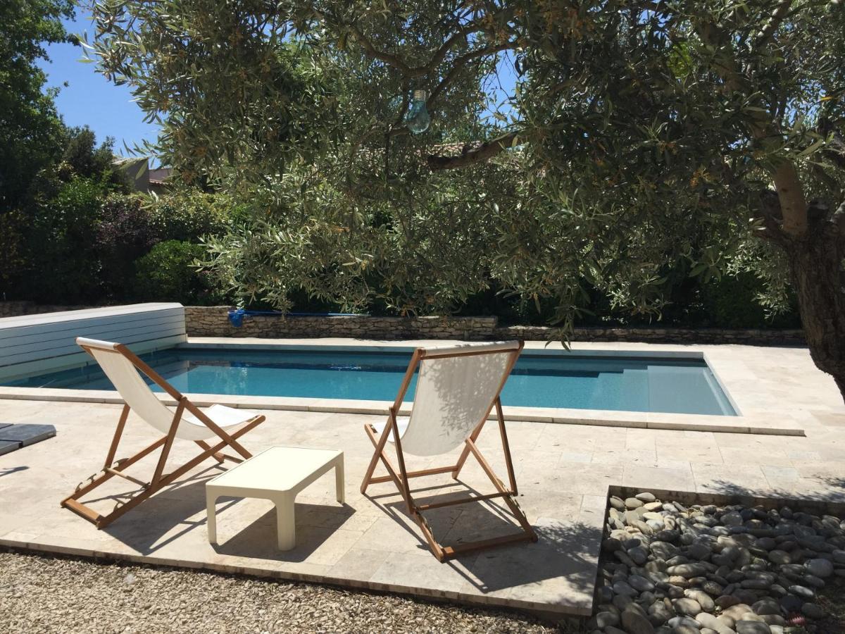 Villa Louanne Pertuis Exterior photo