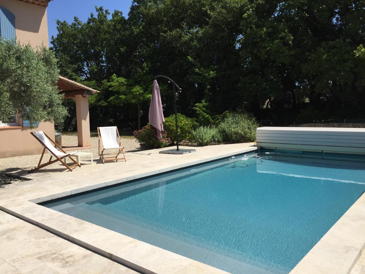 Villa Louanne Pertuis Exterior photo